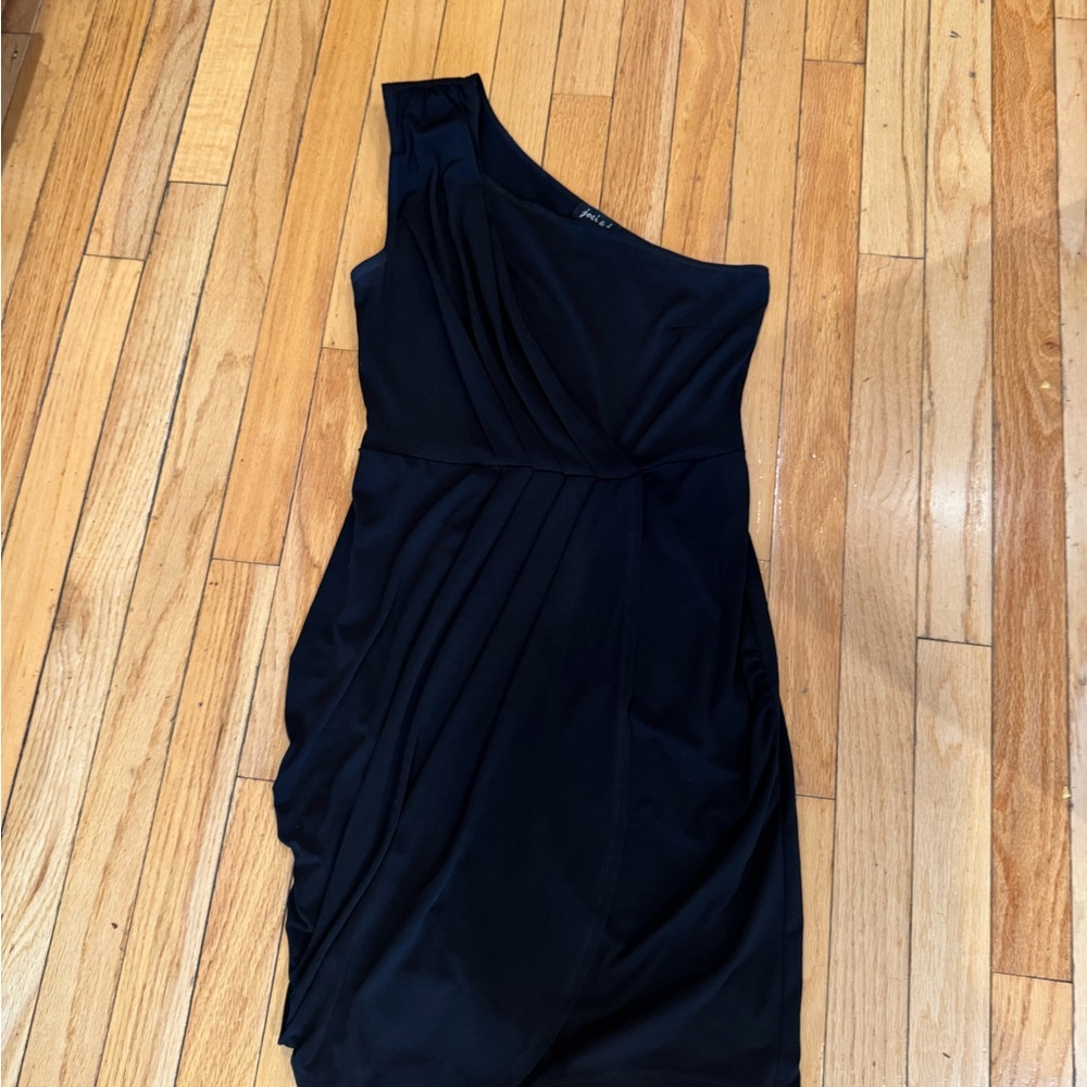 Elegant Black One-Shoulder Dress Size 6
